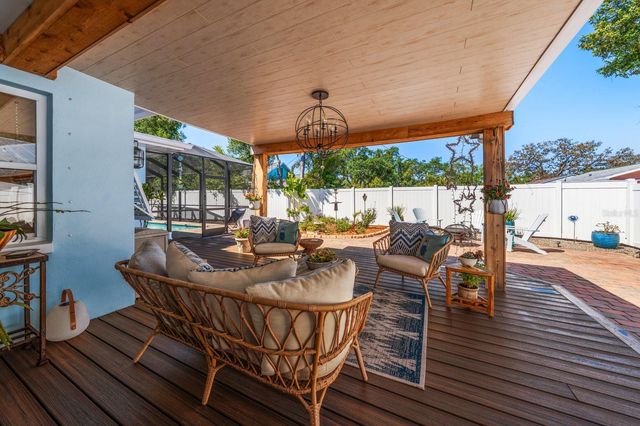 140 HIGHLAND AVENUE, Dunedin, FL 34698