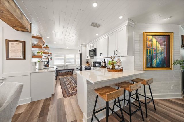 140 HIGHLAND AVENUE, Dunedin, FL 34698