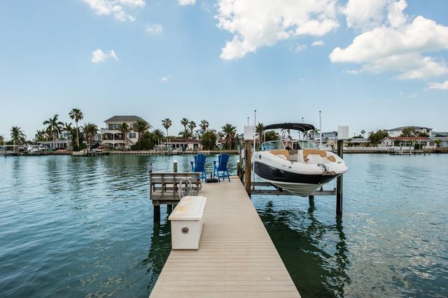 11400 8TH STREET E, Treasure Island, FL 33706
