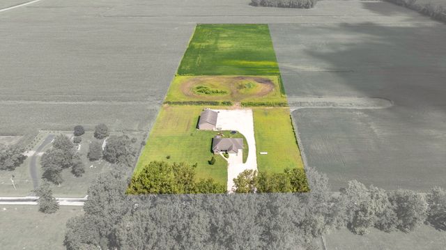 22954 McGuire Road, Wilmington, IL 60481