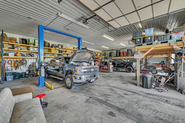 22954 McGuire Road, Wilmington, IL 60481