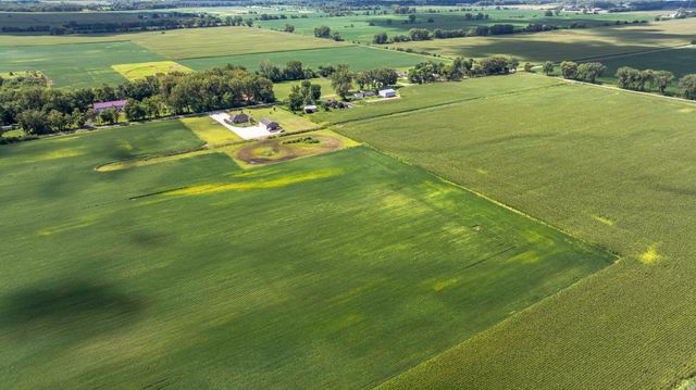 22954 McGuire Road, Wilmington, IL 60481