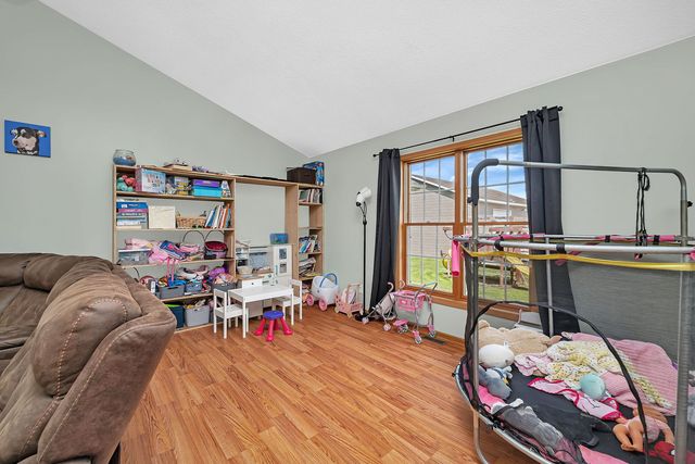 22954 McGuire Road, Wilmington, IL 60481