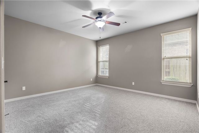 2393 N WaterWay Drive, Fayetteville, AR 72704