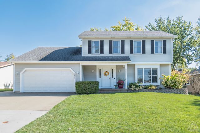 1618 Pebblewood Drive, Sycamore, IL 60178