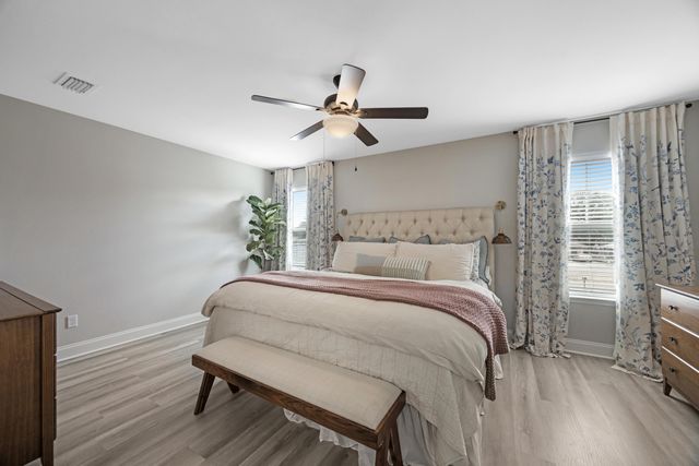 61A 9th Avenue, Shalimar, FL 32579