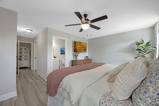 61A 9th Avenue, Shalimar, FL 32579