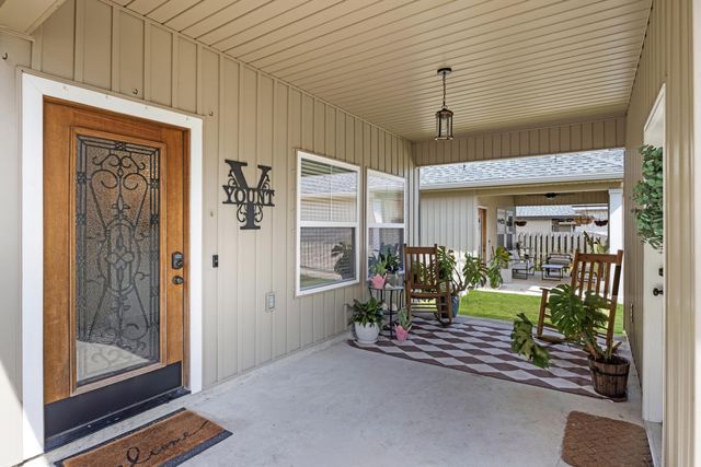 61A 9th Avenue, Shalimar, FL 32579