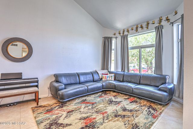 9344 N Eaglestone Loop, Tucson, AZ 85742