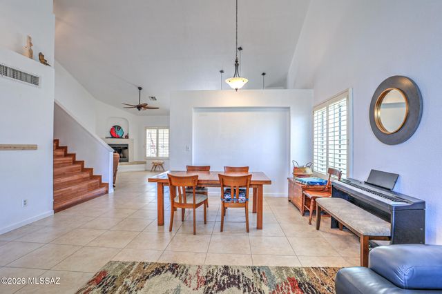 9344 N Eaglestone Loop, Tucson, AZ 85742