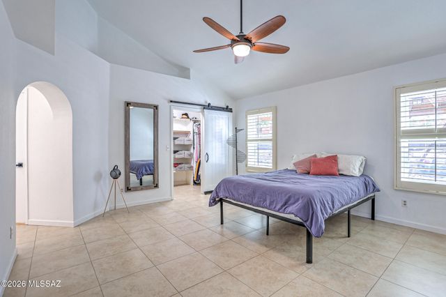 9344 N Eaglestone Loop, Tucson, AZ 85742