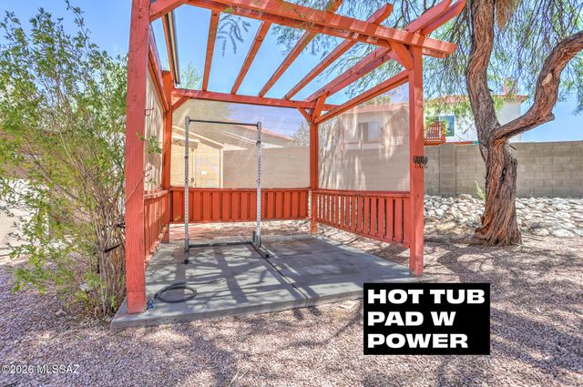 9344 N Eaglestone Loop, Tucson, AZ 85742