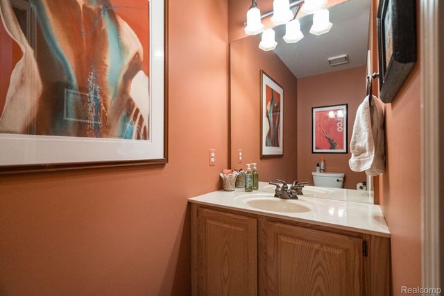 2401 Westwood Drive, Rochester Hills, MI 48306