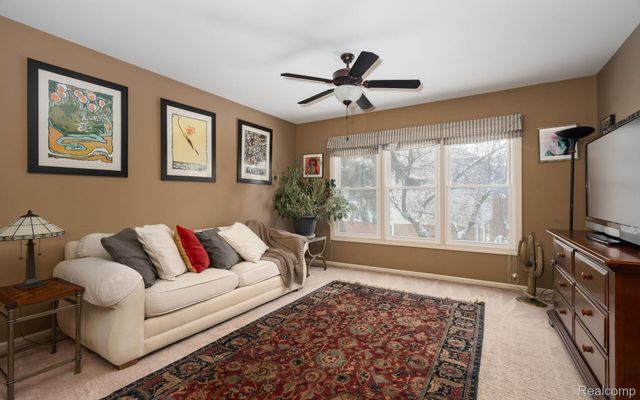 2401 Westwood Drive, Rochester Hills, MI 48306