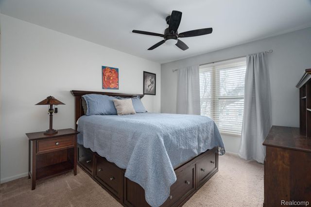 2401 Westwood Drive, Rochester Hills, MI 48306