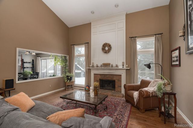 2401 Westwood Drive, Rochester Hills, MI 48306