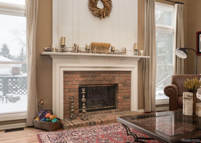 2401 Westwood Drive, Rochester Hills, MI 48306