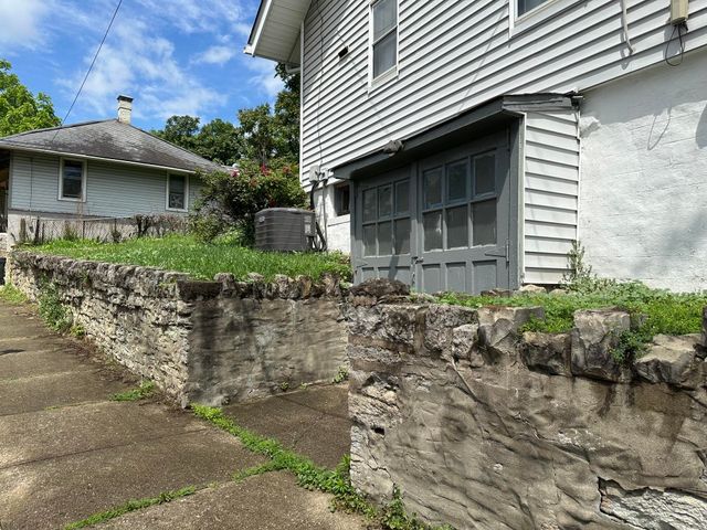 911 Worth Street, Covington, KY 41011