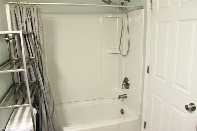 1076 Old Clubhouse RD, Virginia Beach, VA 23453