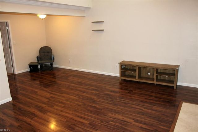 1076 Old Clubhouse RD, Virginia Beach, VA 23453