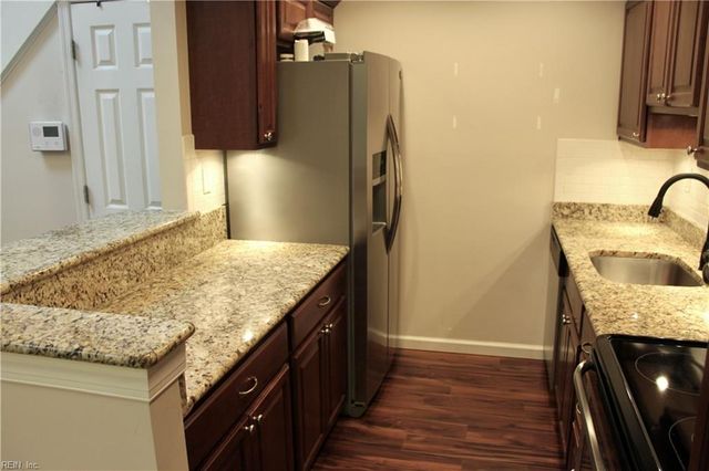 1076 Old Clubhouse RD, Virginia Beach, VA 23453