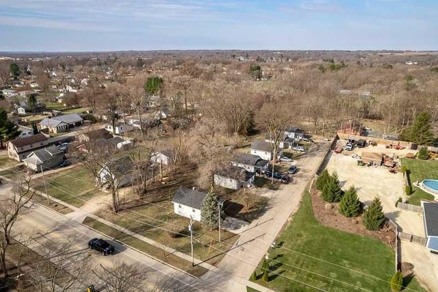 826-850 Sharpes Court, Beloit, WI 53511
