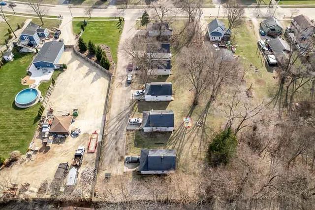826-850 Sharpes Court, Beloit, WI 53511