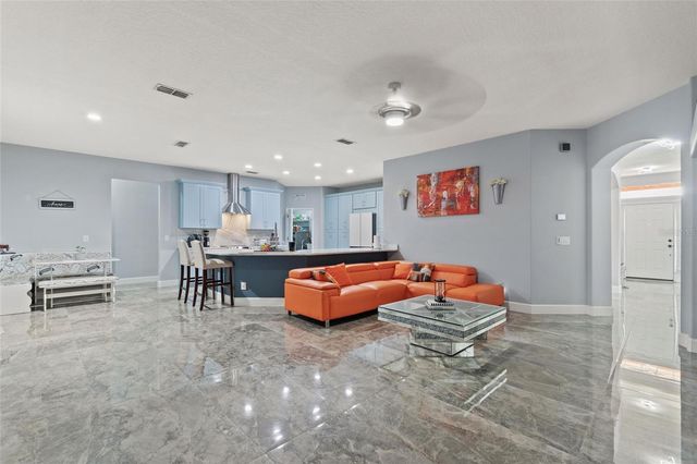 212 BROOKSHIRE DRIVE, Lake Wales, FL 33898
