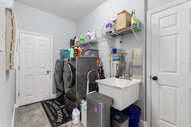 212 BROOKSHIRE DRIVE, Lake Wales, FL 33898
