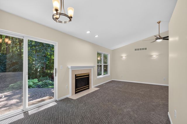 7944 Thornhill Drive, Ypsilanti, MI 48197
