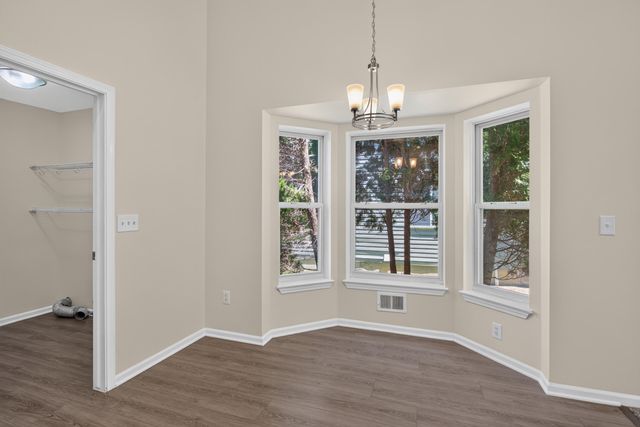 7944 Thornhill Drive, Ypsilanti, MI 48197