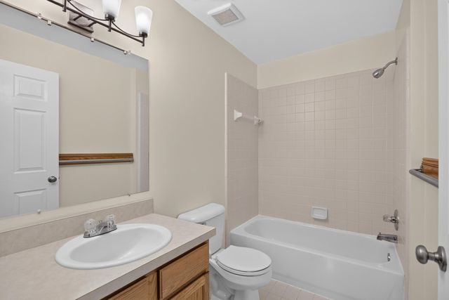 7944 Thornhill Drive, Ypsilanti, MI 48197