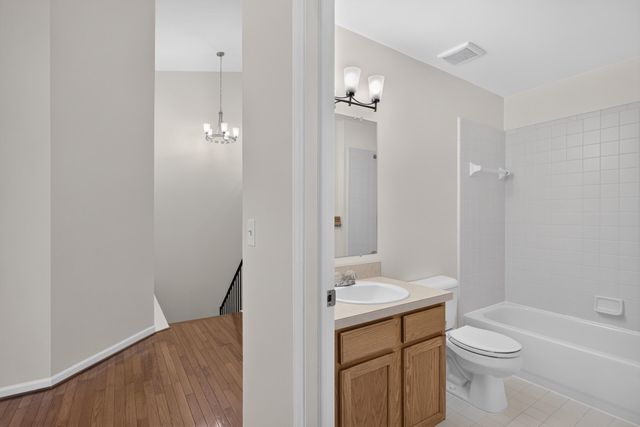 7944 Thornhill Drive, Ypsilanti, MI 48197