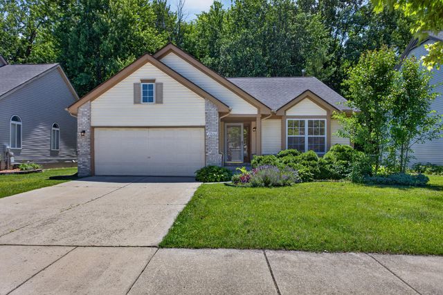 7944 Thornhill Drive, Ypsilanti, MI 48197