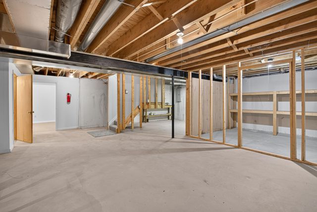 7944 Thornhill Drive, Ypsilanti, MI 48197