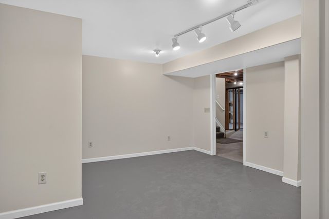 7944 Thornhill Drive, Ypsilanti, MI 48197