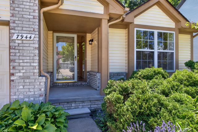 7944 Thornhill Drive, Ypsilanti, MI 48197