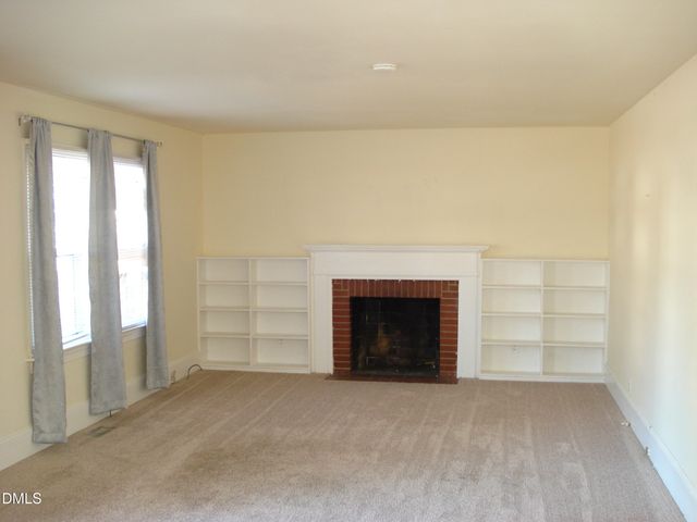 202 N Wayne Avenue, Dunn, NC 28334