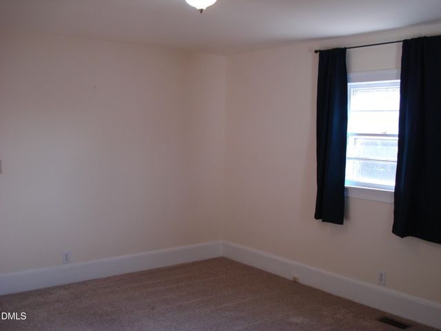 202 N Wayne Avenue, Dunn, NC 28334