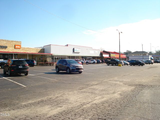 202 N Wayne Avenue, Dunn, NC 28334