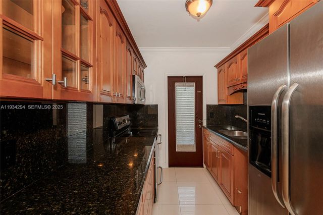 1560 NE 127th St 113, North Miami, FL 33161