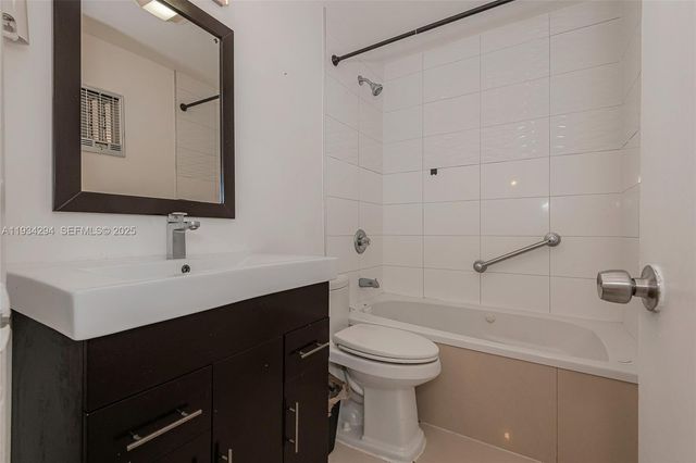 1560 NE 127th St 113, North Miami, FL 33161