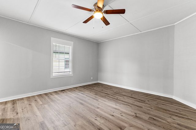 100 International Street, Hogansville, GA 30230