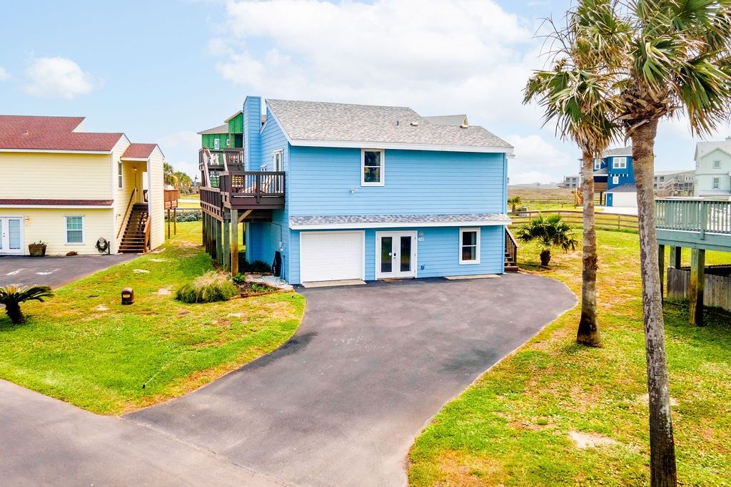 6877 State Highway 361 45, Port Aransas, TX 78373