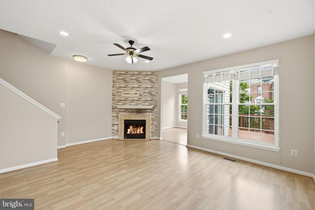 13135 PARK CRESCENT CIR, Herndon, VA 20171