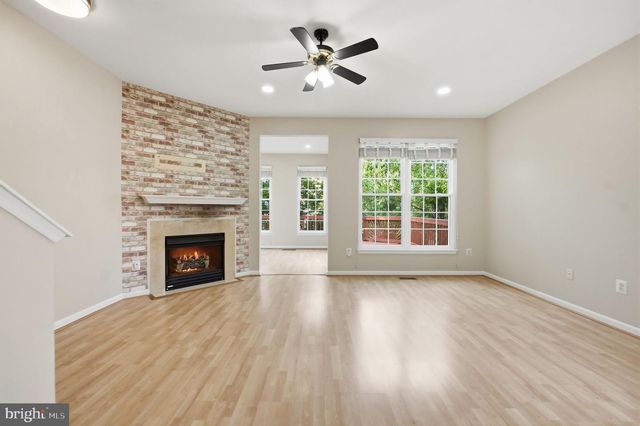 13135 PARK CRESCENT CIR, Herndon, VA 20171