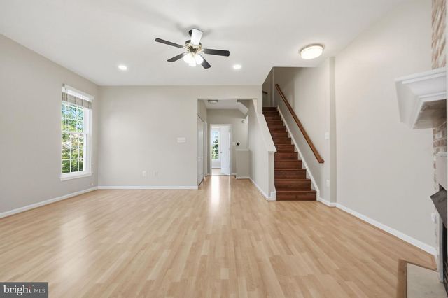 13135 PARK CRESCENT CIR, Herndon, VA 20171