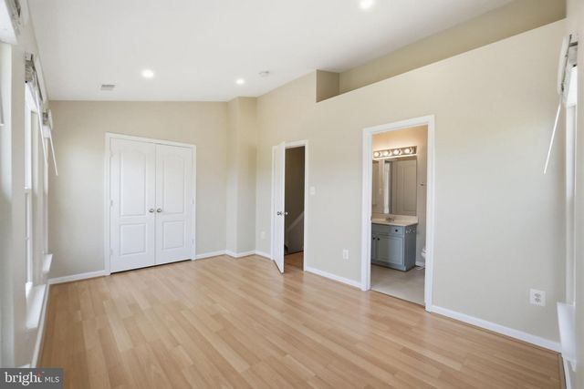 13135 PARK CRESCENT CIR, Herndon, VA 20171