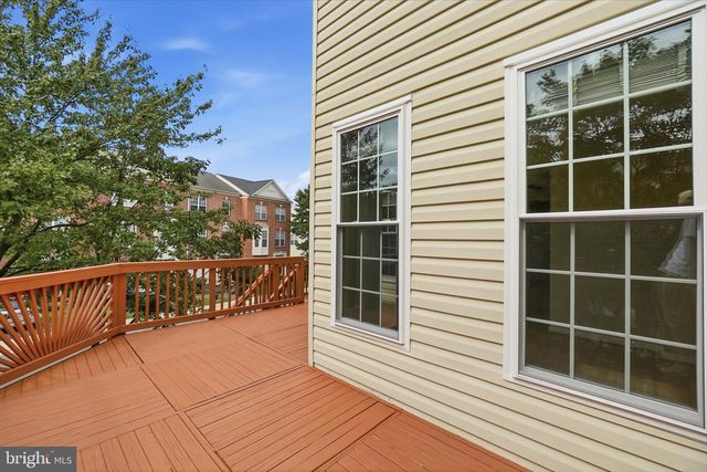 13135 PARK CRESCENT CIR, Herndon, VA 20171