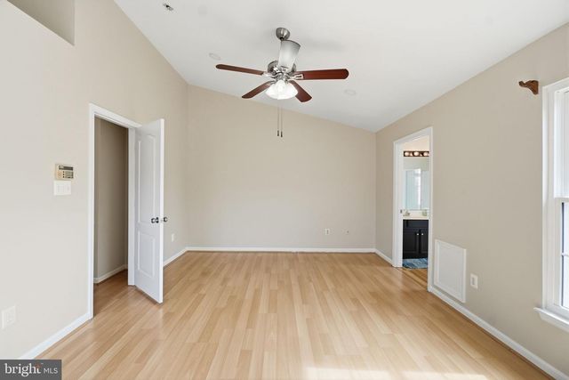 13135 PARK CRESCENT CIR, Herndon, VA 20171